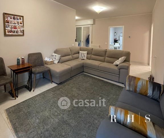 Appartamento in residenziale in Via Edmondo De Amicis