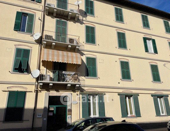 Appartamento in residenziale in Via Cesare Battisti