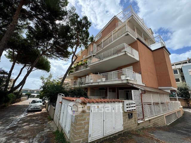 Appartamento in residenziale in Via Botticelli 5