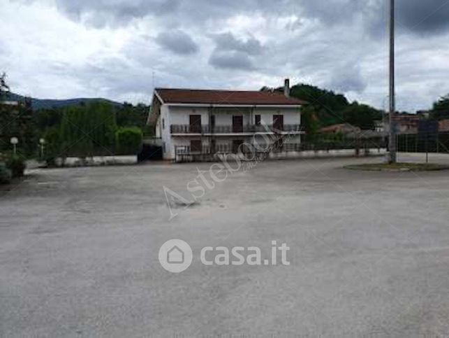Ufficio in commerciale in Via Gaeta