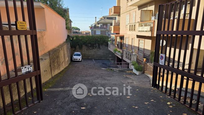 Box/posto auto in residenziale in Via Parco della Rimembranza 7