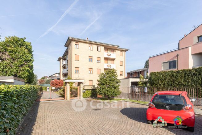 Box/posto auto in residenziale in Via Giacomo Matteotti