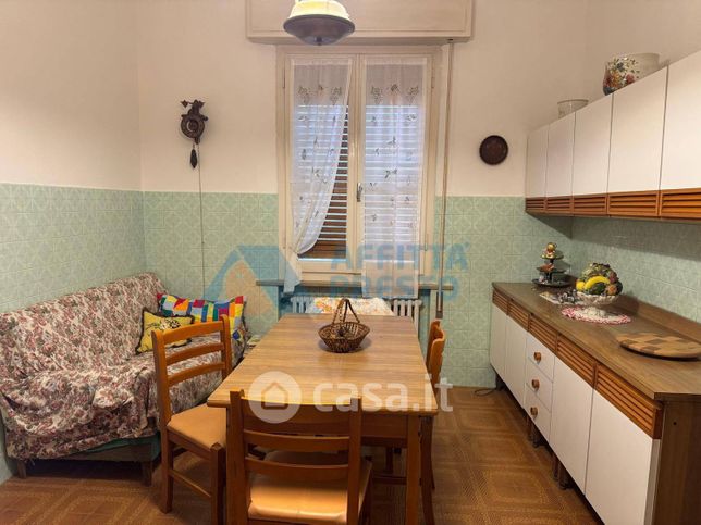 Casa indipendente in residenziale in Viale Guglielmo Marconi