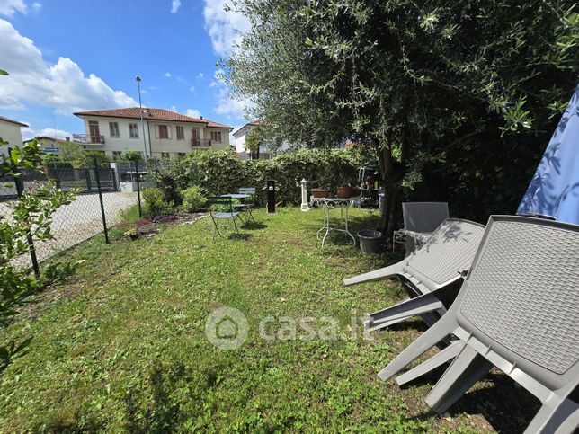 Appartamento in residenziale in Via A. Bosa 1