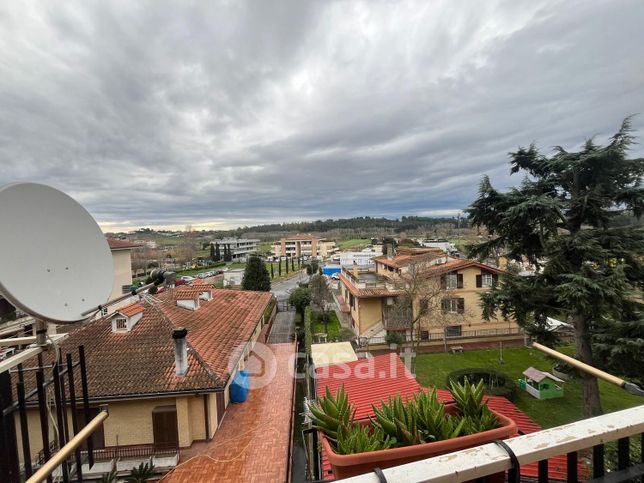 Villetta a schiera in residenziale in Via di Casal Selce