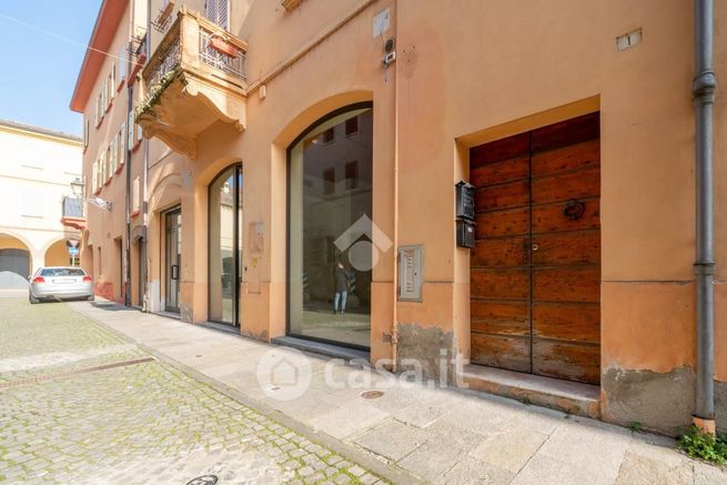 Casa indipendente in residenziale in Via Trento 1