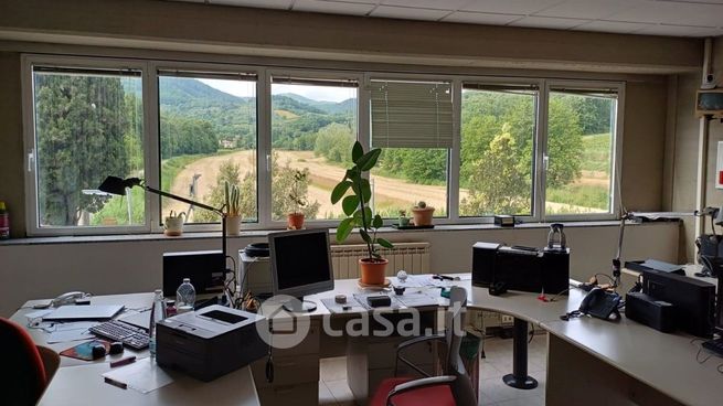 Ufficio in commerciale in Autostrada Firenze-Mare