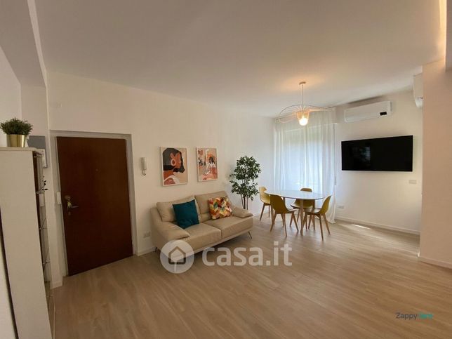 Appartamento in residenziale in Viale Omero