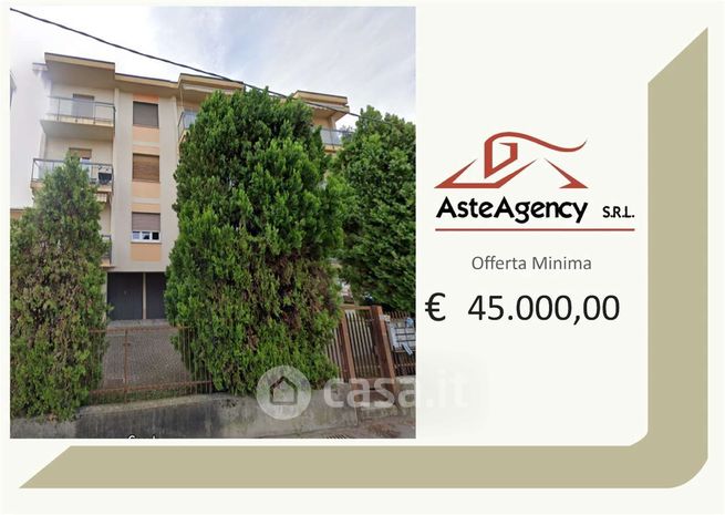 Appartamento in residenziale in Via del Carso 13