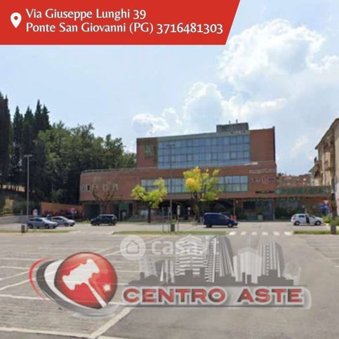 Ufficio in commerciale in Piazza Carlo Marx