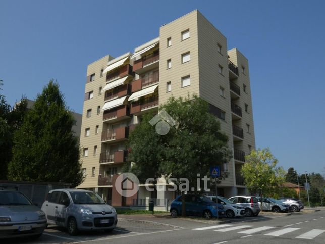 Appartamento in residenziale in Via Renato Fava 22