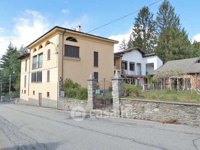 Casa indipendente in residenziale in Via Verbano 20