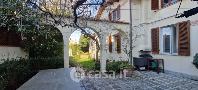 Villa in residenziale in Via Cristoforo Colombo