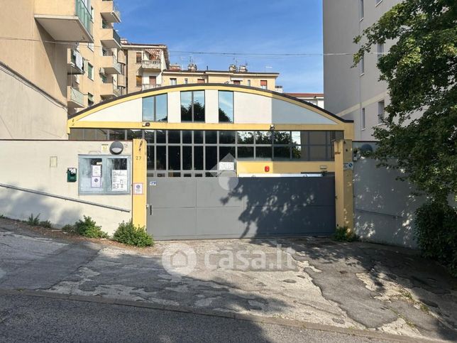 Box/posto auto in residenziale in Via Bellosguardo 27