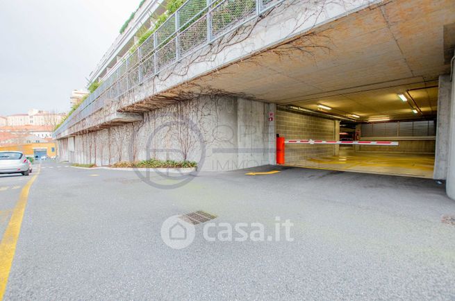 Box/posto auto in residenziale in Via Giuseppe Picciola