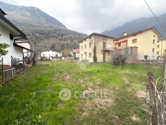 Terreno edificabile in residenziale in Via O. Bottecchia 33