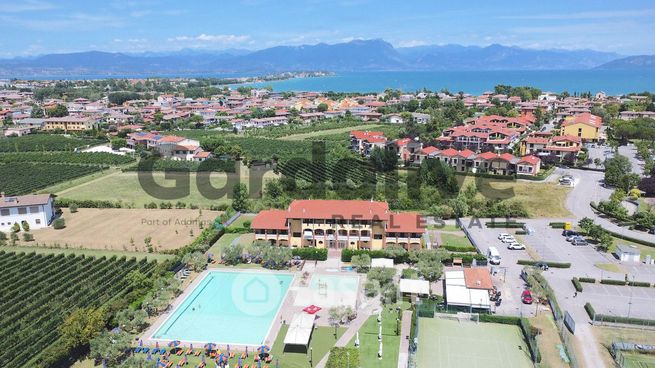 Appartamento in residenziale in Via Tintoretto