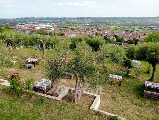 Terreno edificabile in residenziale in Strada del Casone o Molino
