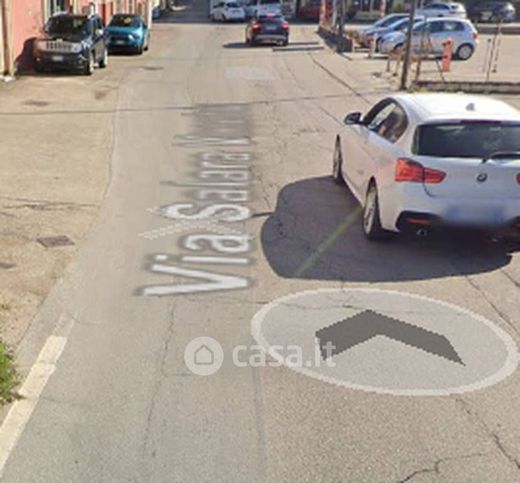 Capannone in commerciale in Via Salara Vecchia 158