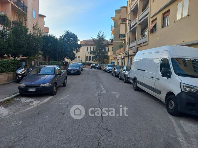 Garage/posto auto in residenziale in Via Attilio Regolo