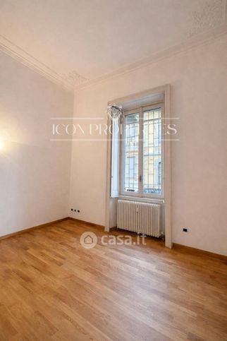 Ufficio in commerciale in Via Gaetano Donizetti 36