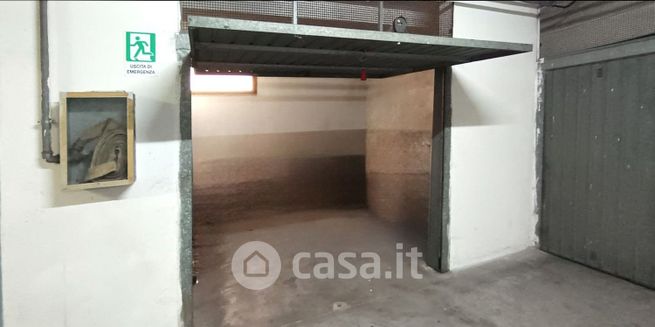 Box/posto auto in residenziale in Corso Italia