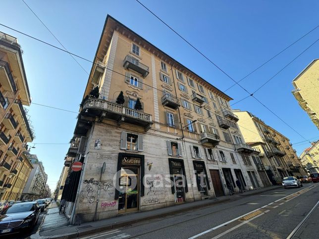 Garage/posto auto in residenziale in Via Valperga Caluso 28