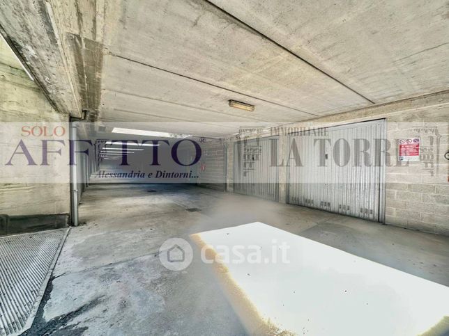 Box/posto auto in residenziale in Piazza Giuseppe Garibaldi