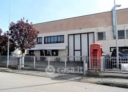 Capannone in commerciale in Via CÃ  del Miele