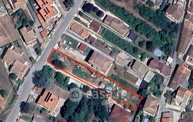 Terreno edificabile in residenziale in Via della Valle
