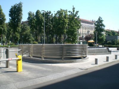 Garage/posto auto in residenziale in Piazzale Dateo 4