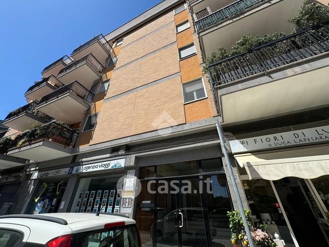 Ufficio in commerciale in Via Giuseppe Fanelli 219