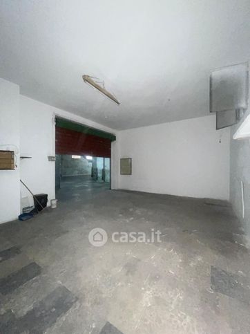 Box/posto auto in residenziale in Via Alessandro Tomassoni