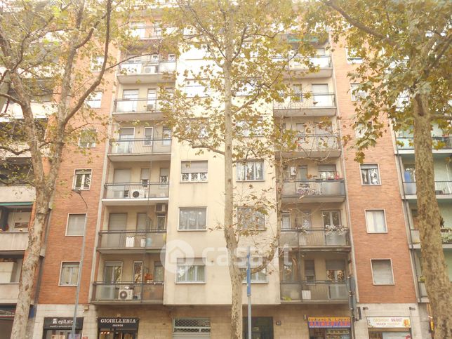 Appartamento in residenziale in Via Lorenteggio 141