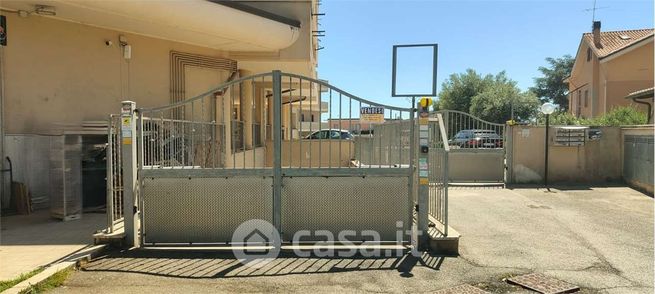 Box/posto auto in residenziale in Viale San Lorenzo 13
