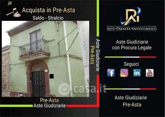 Casa indipendente in residenziale in Via Lauro 10