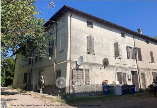 Casa indipendente in residenziale in Via Gazzoli 137