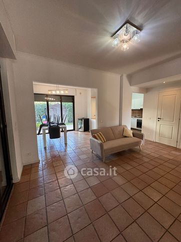 Appartamento in residenziale in Via dei Mughetti 7