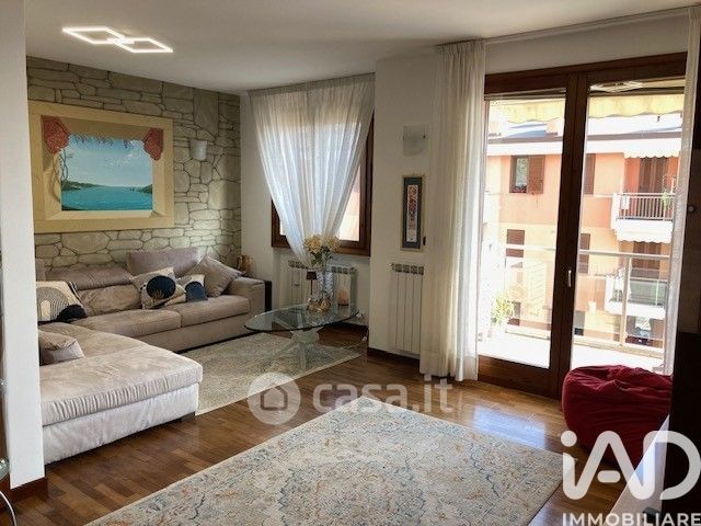 Appartamento in residenziale in Viale Villa Gavotti 131