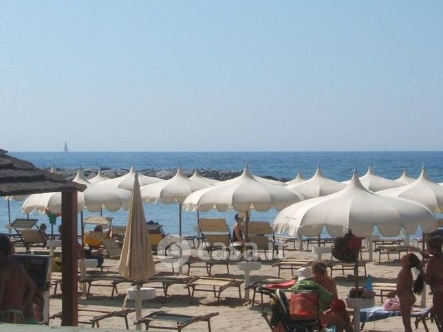 Appartamento in residenziale in Lungomare di Levante