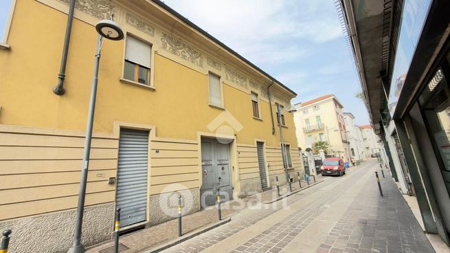 Casa bi/trifamiliare in residenziale in Via XXIV Maggio 7