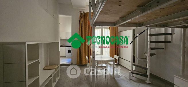 Ufficio in commerciale in Via Carlo Bini 7