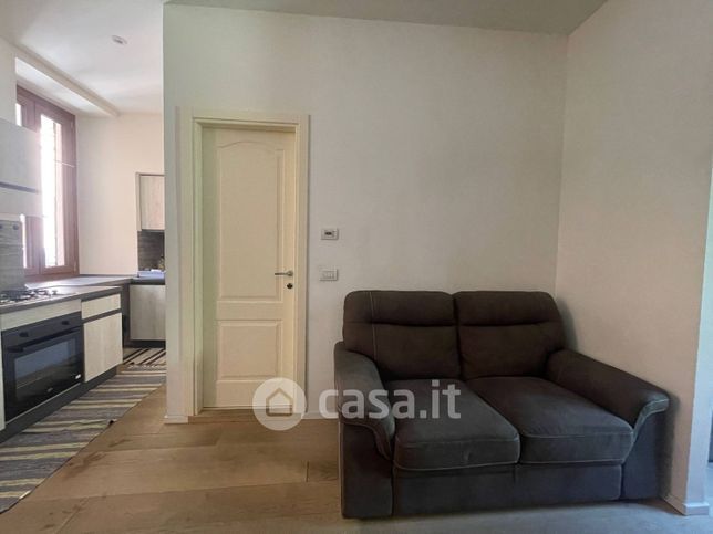 Appartamento in residenziale in Via Alba