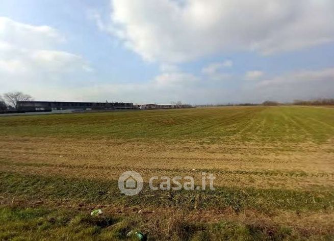 Terreno agricolo in commerciale in Via Bergamo