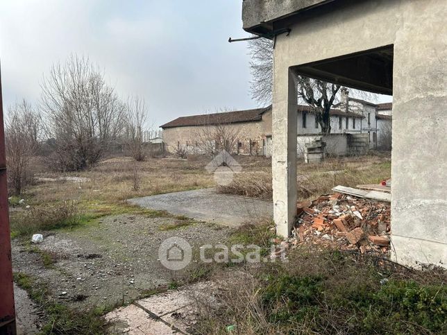 Terreno edificabile in residenziale in Via Gian Battista Cacciamali 12