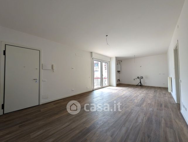 Appartamento in residenziale in Via Astico 6