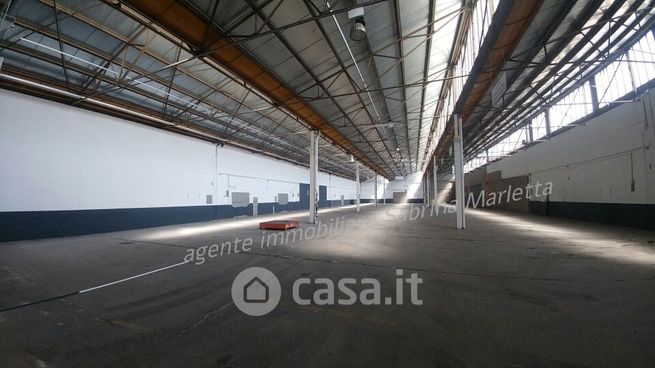 Capannone in commerciale in Viale del Risorgimento