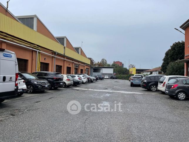 Capannone in commerciale in Viale Rimembranze