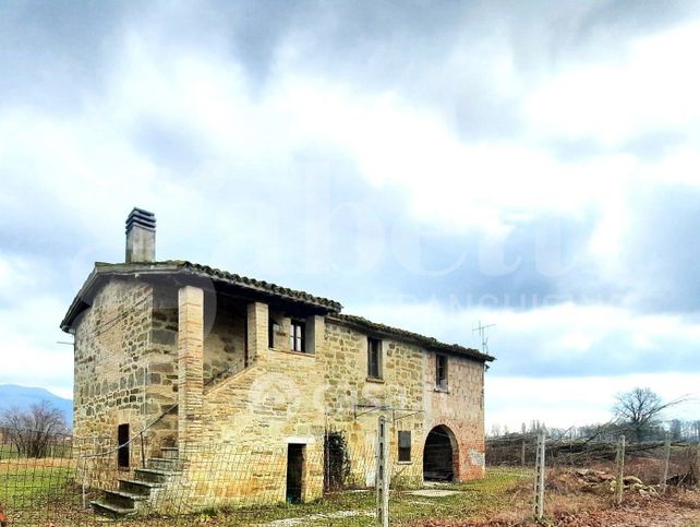 Casa indipendente in residenziale in Via Dei Rimbocchi