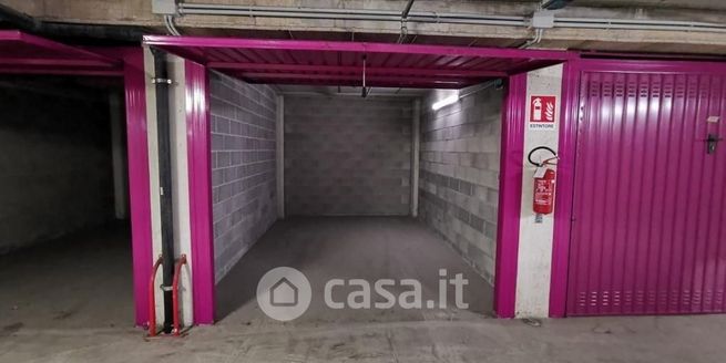 Box/posto auto in residenziale in Via Carlo Imbonati 62